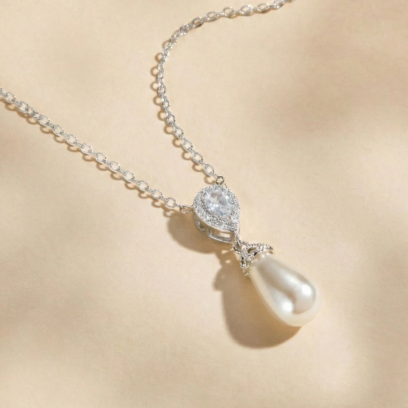 Teardrop Pearl Bridal Necklace