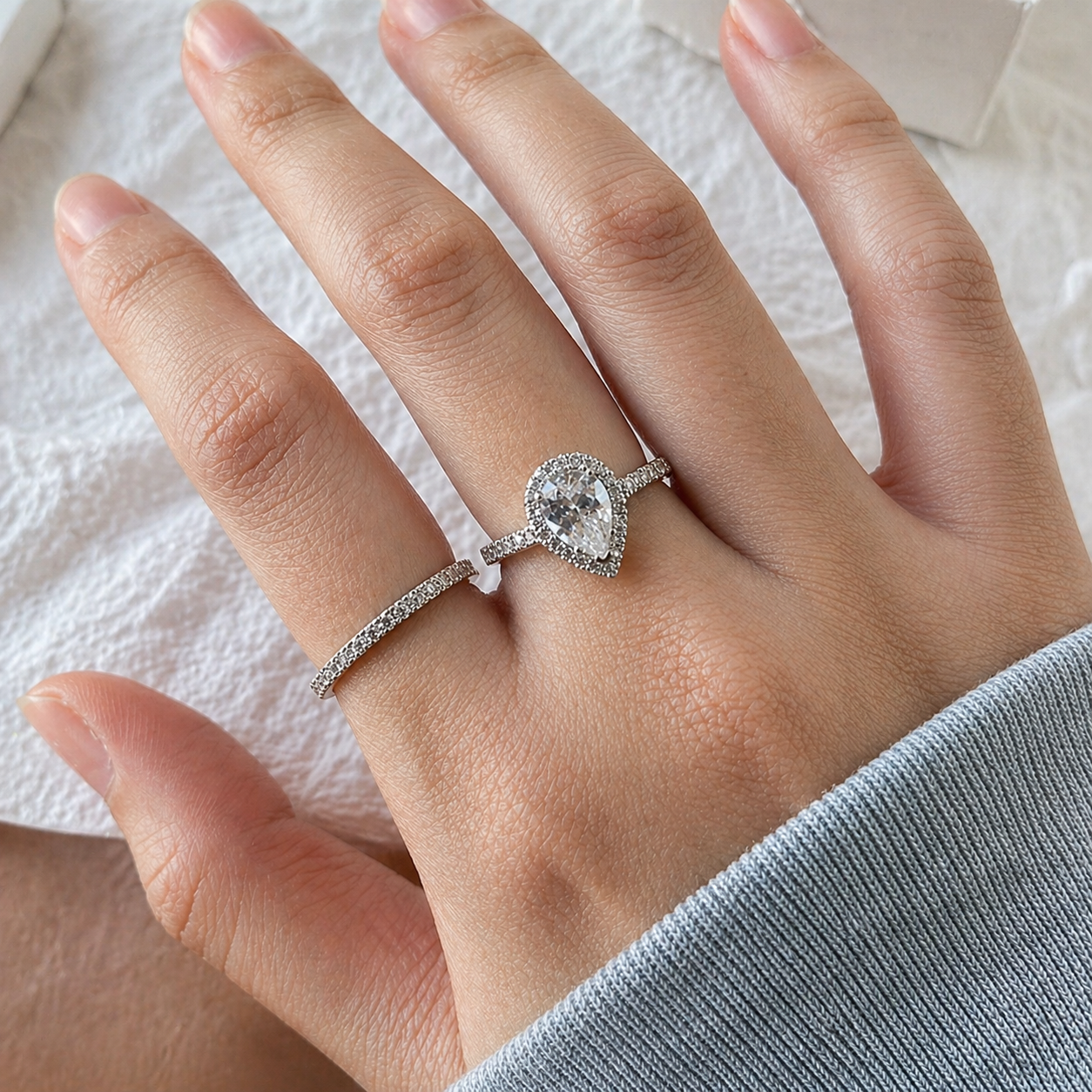 Pear Cut Halo Moissanite Ring Set
