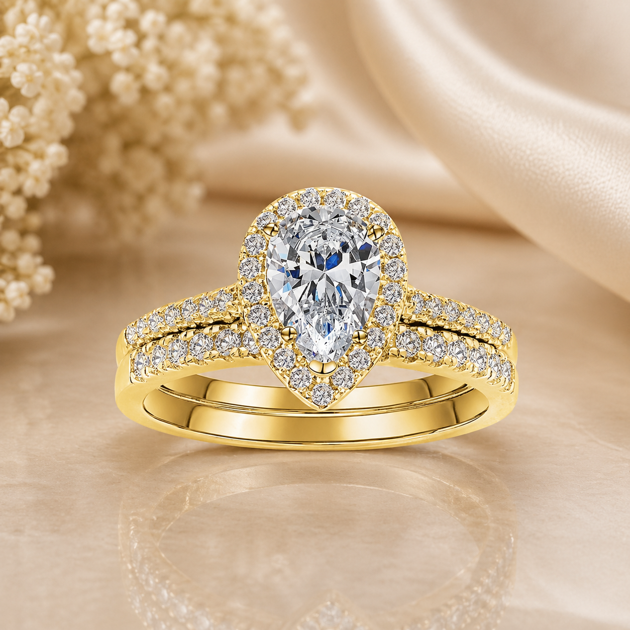 Pear Cut Halo Moissanite Ring Set