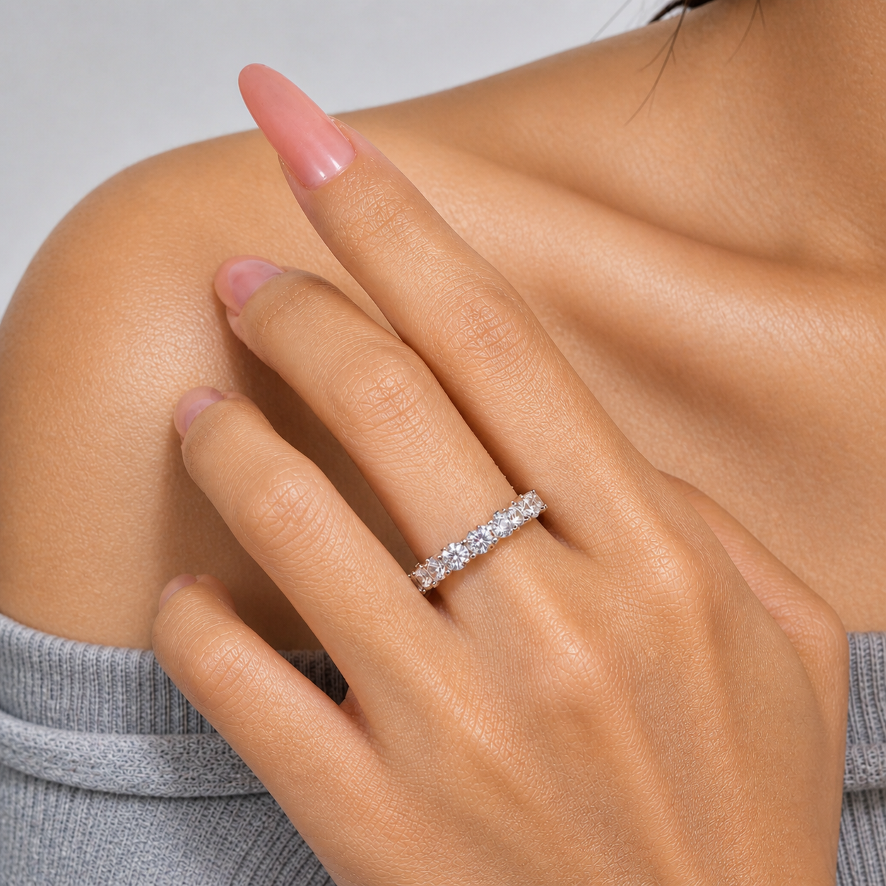 Seven Stone Round Cut Moissanite Ring