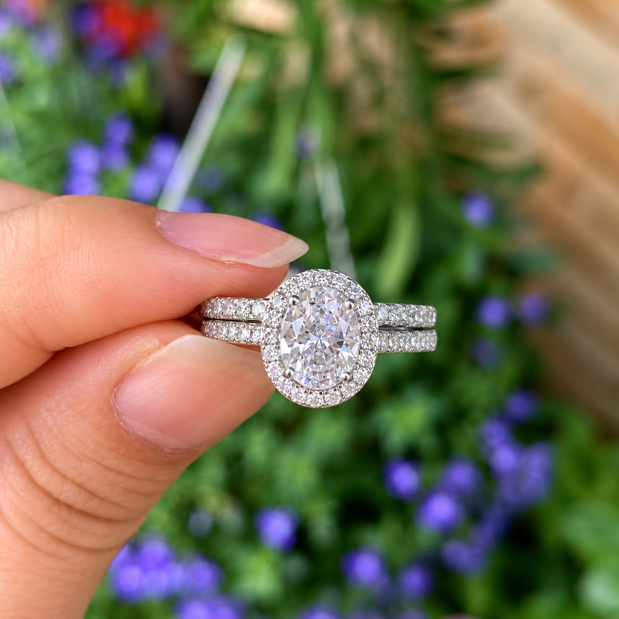 Oval Cut Halo Moissanite Ring Set