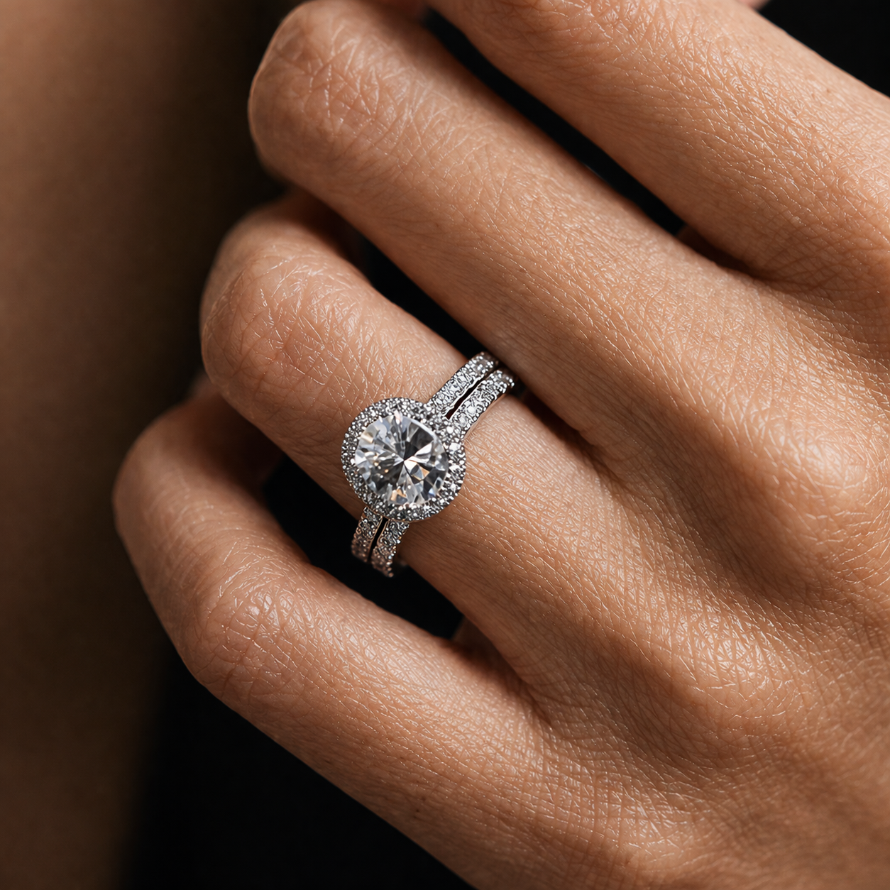 Oval Cut Halo Moissanite Ring Set