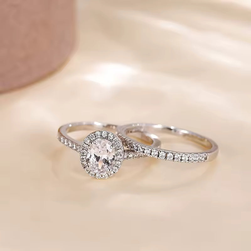 Oval Cut Halo Moissanite Ring Set