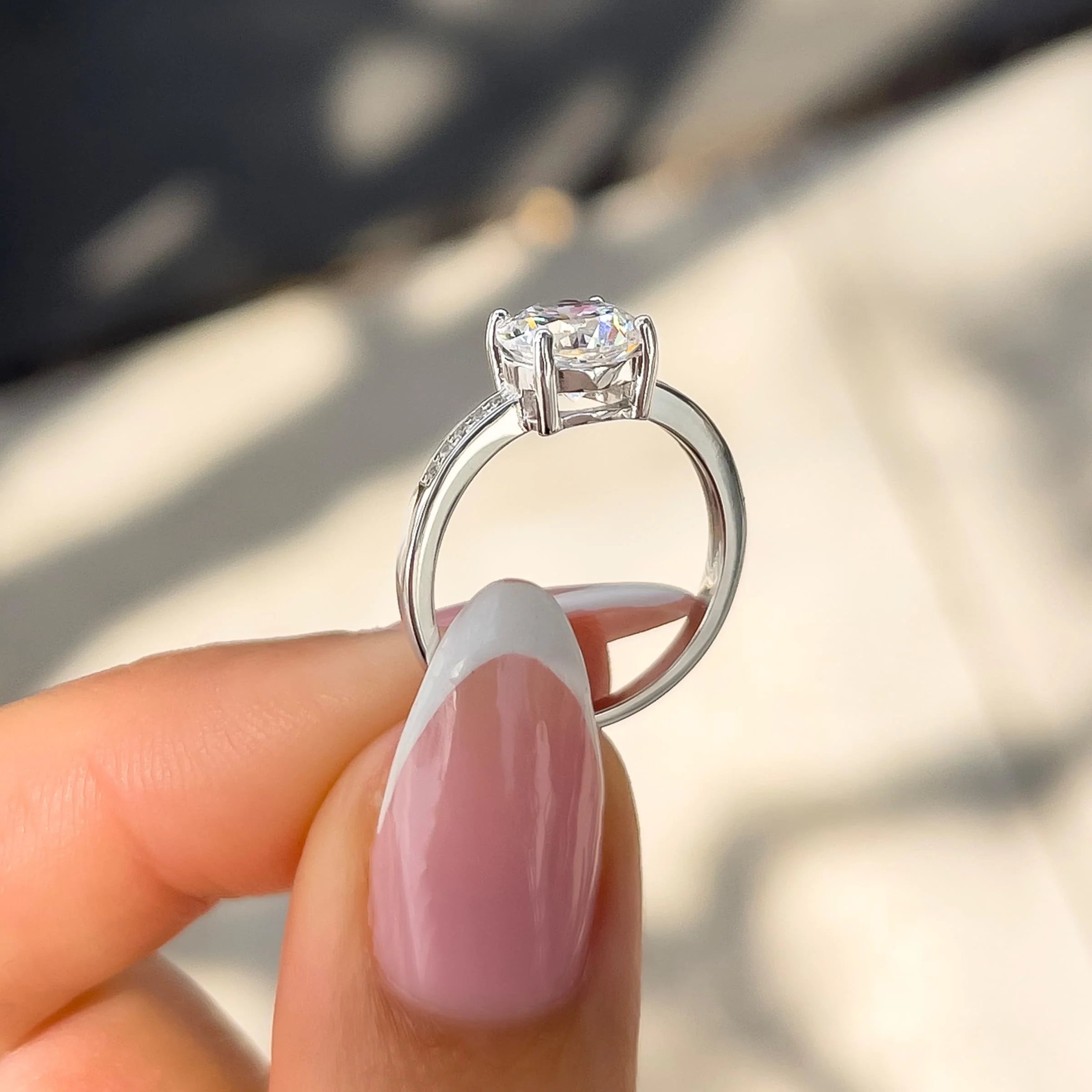1.75 Carat Round Engagement Ring