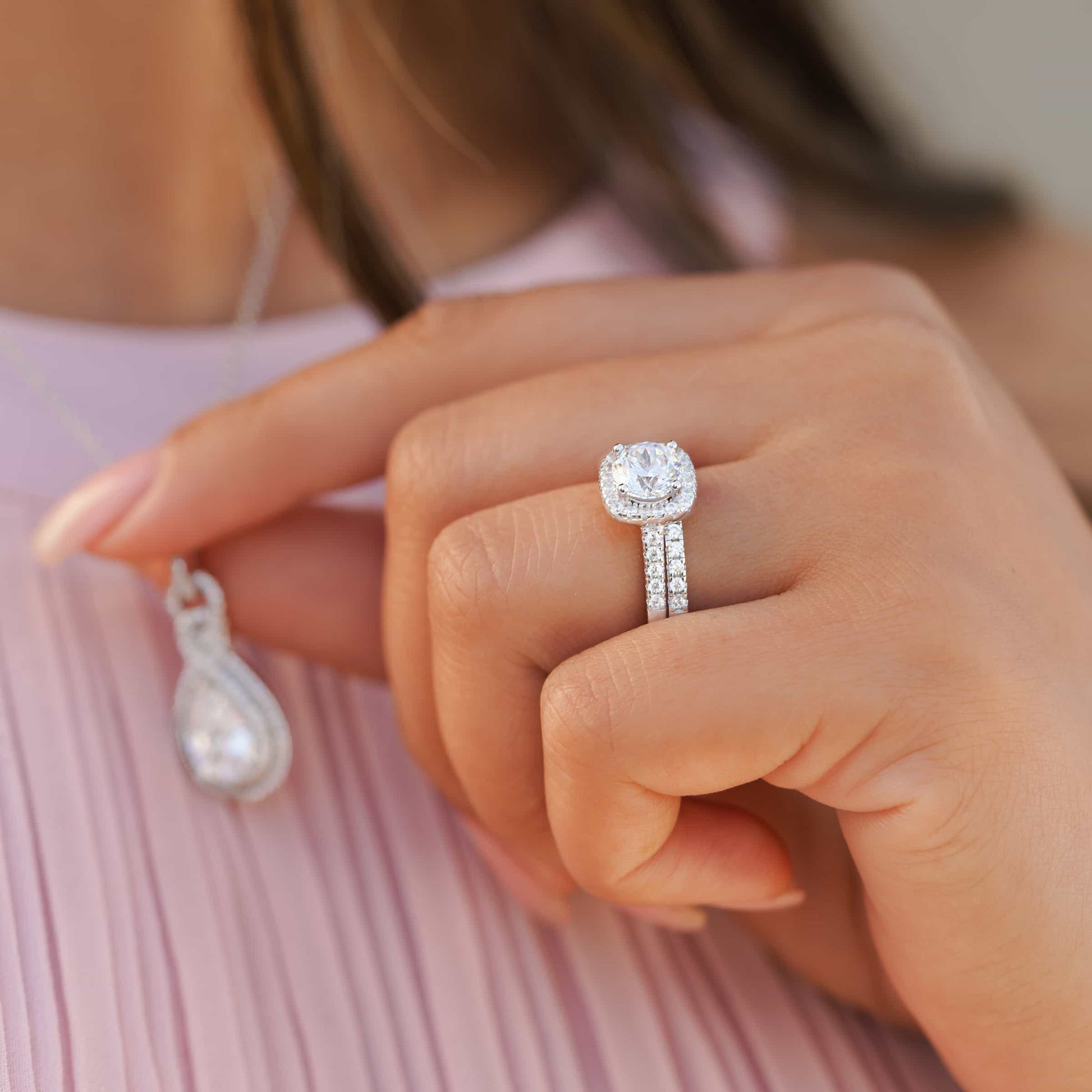 Cushion Halo Wedding Set